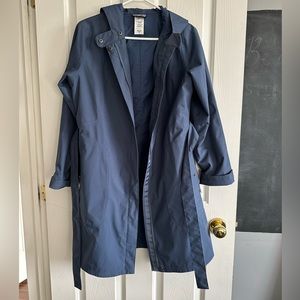 Patagonia rain jacket - blue - size medium